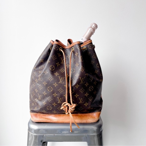 Louis Vuitton • LV Monogram Noe Shoulder Bag Malletier - Picture 2 of 15